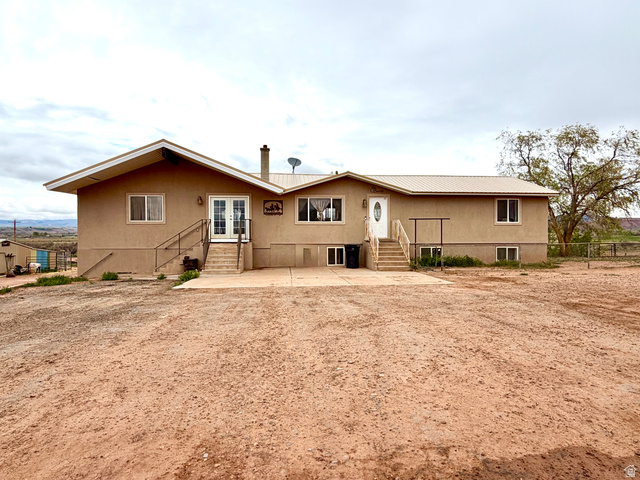 8457 East 6000th Street North Lapoint, UT 84039 - Photo 4 of 44