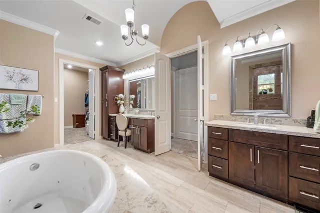 $960,000 | 26214 Crown Court, Montgomery, TX 77316