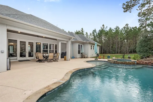 $960,000 | 26214 Crown Court, Montgomery, TX 77316