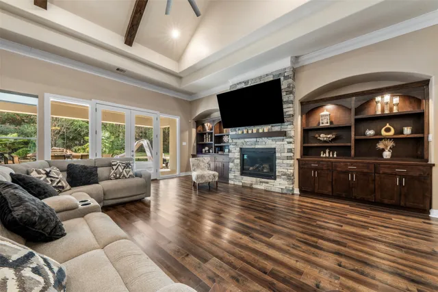 $960,000 | 26214 Crown Court, Montgomery, TX 77316