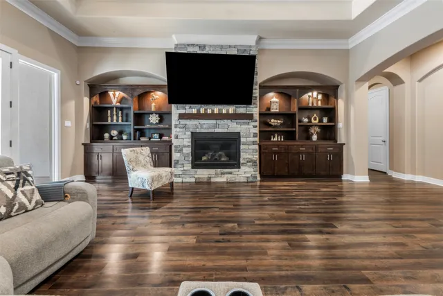 $960,000 | 26214 Crown Court, Montgomery, TX 77316