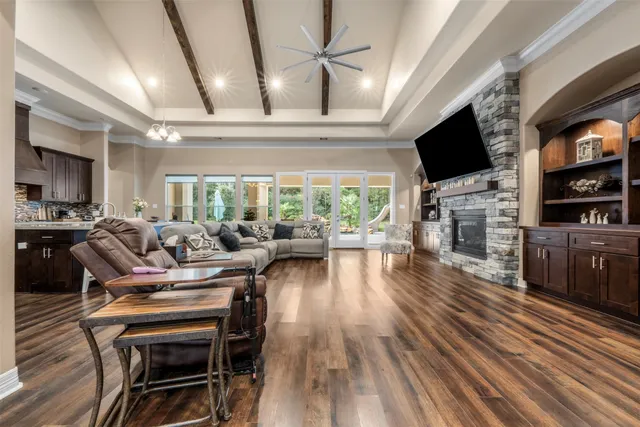 $960,000 | 26214 Crown Court, Montgomery, TX 77316