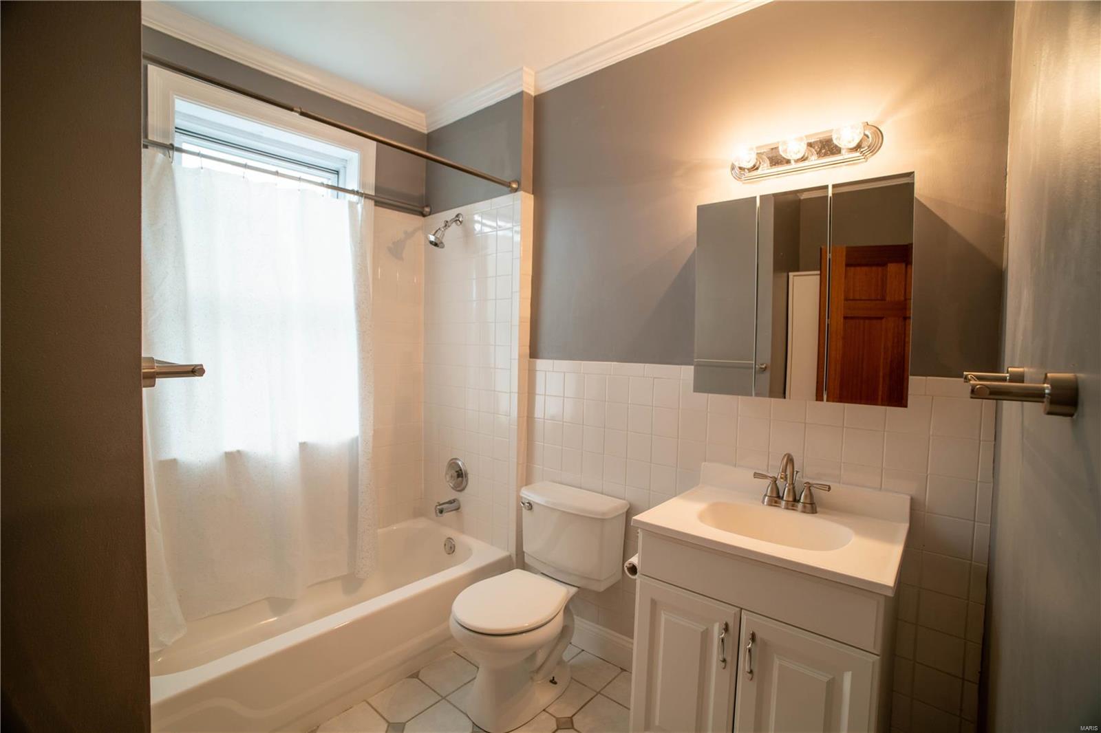 8125 Roxburgh Drive, Unit 8 St. Louis, MO 63105 - Photo 14 of 25