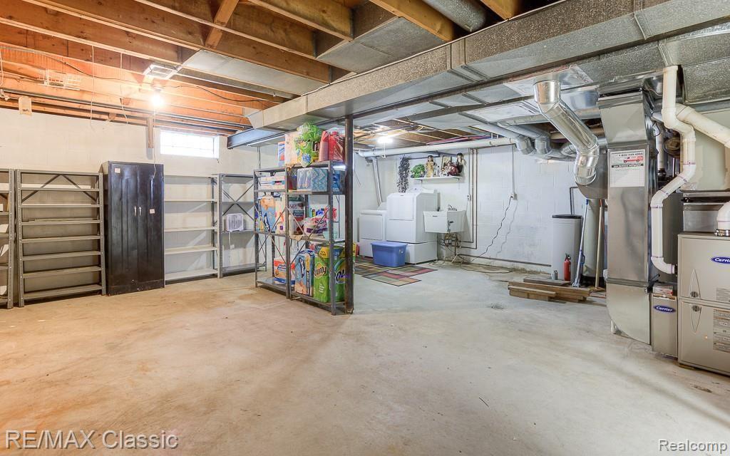 4614 Denton Road Canton, MI 48188 - Photo 31 of 33 4614 denton interiors (21).jpg