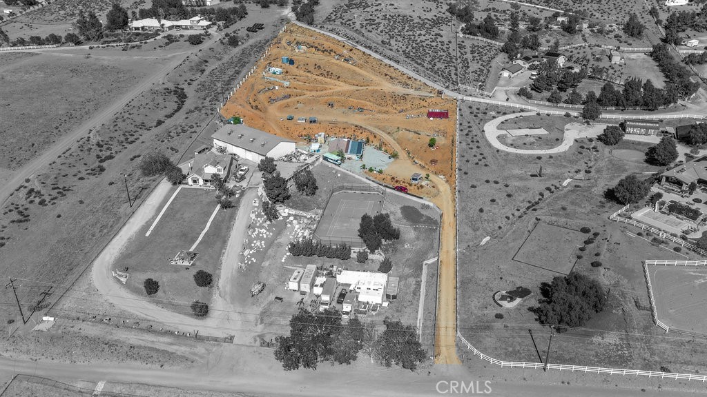 9555 1/2 Hierba Road Agua Dulce, CA 91390 - Photo 19 of 26 a view of water heater room