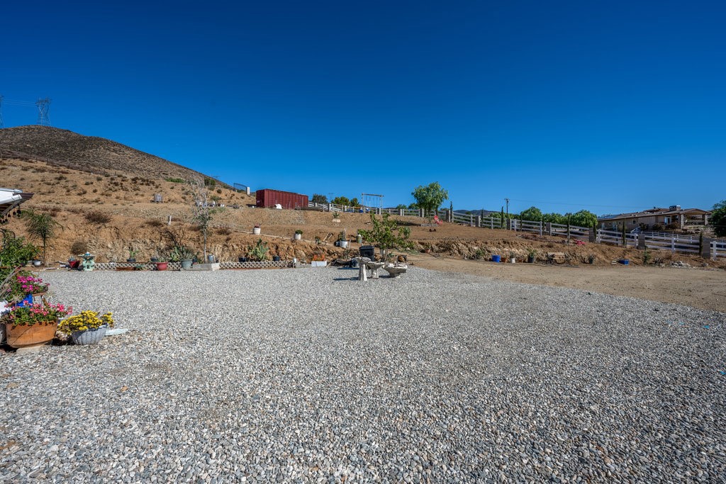 9555 1/2 Hierba Road Agua Dulce, CA 91390 - Photo 3 of 26 a view of outdoor space and city view