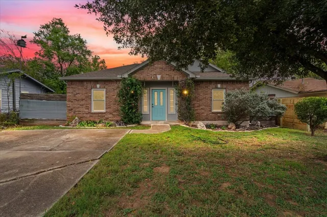 $2,300 | 5604 Northdale Drive, Austin, TX 78723