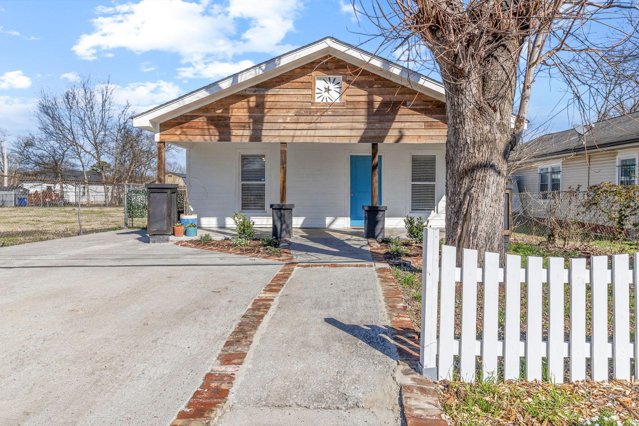 1607 East 50th Street Chattanooga, TN 37407 - Photo 2 of 38 Welcome!