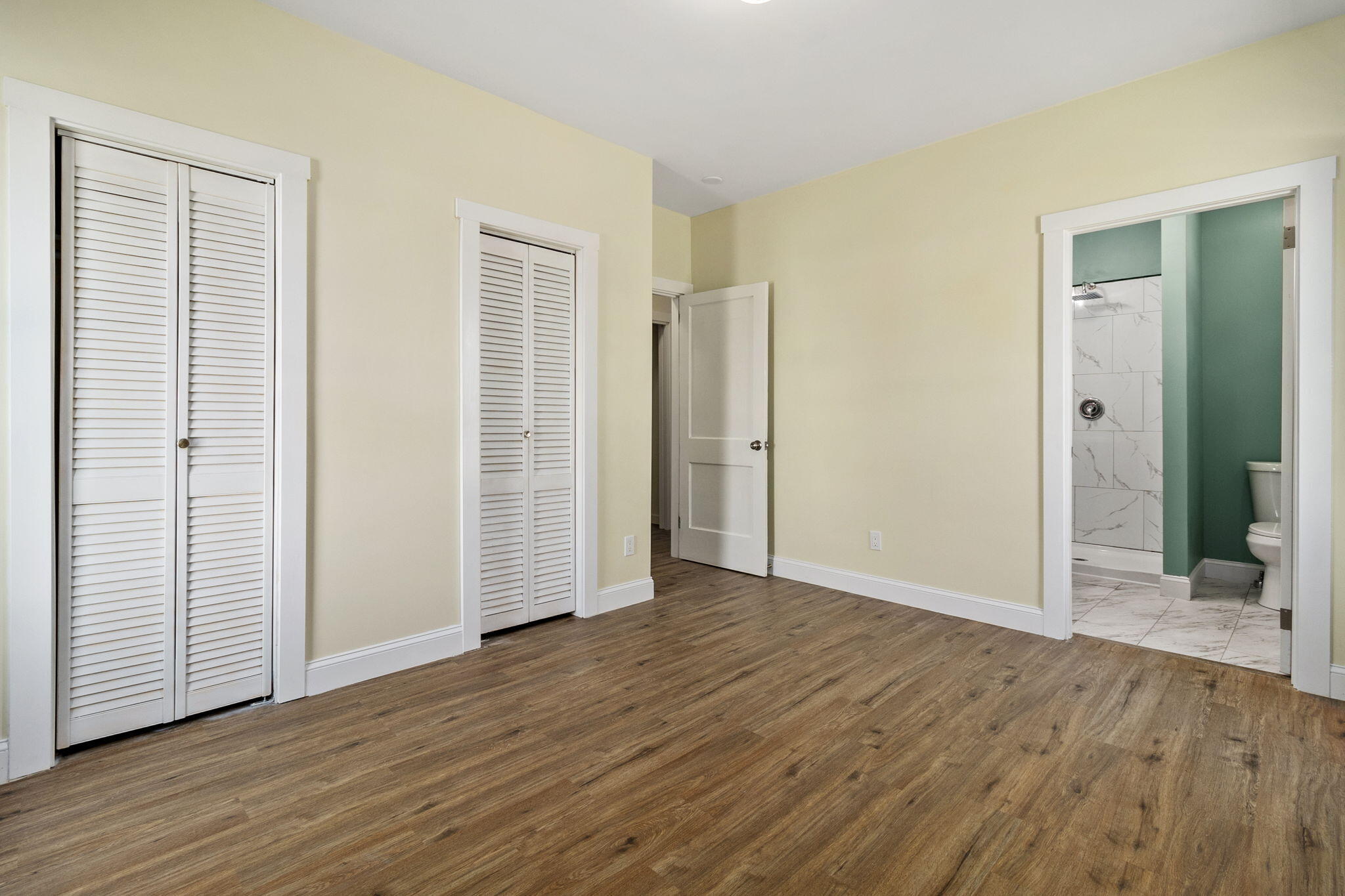 1607 East 50th Street Chattanooga, TN 37407 - Photo 22 of 38 Primary Suite