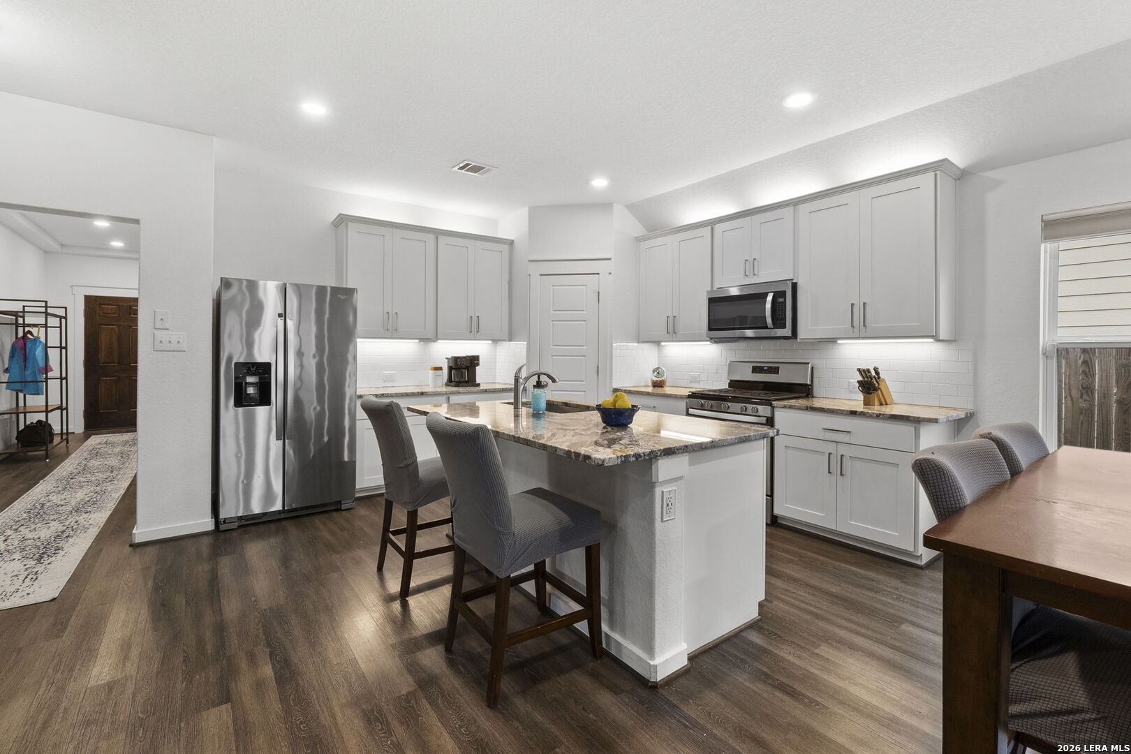 10635 Rosalina Loop Converse, TX 78109 - Photo 7 of 44