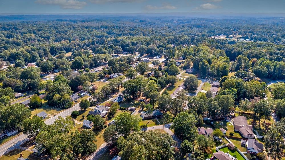 1011 South Limestone Street Gaffney, SC 29340 - Photo 5 of 34 Gallery Image 5