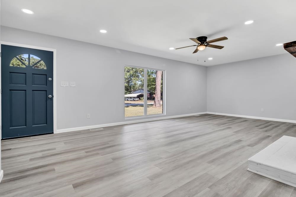 1011 South Limestone Street Gaffney, SC 29340 - Photo 9 of 34 Gallery Image 9