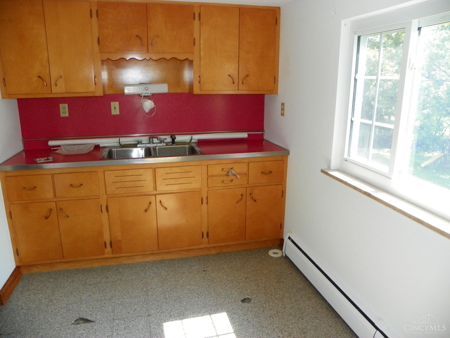 3761 Hanley Road Cincinnati, OH 45247 - Photo 20 of 42