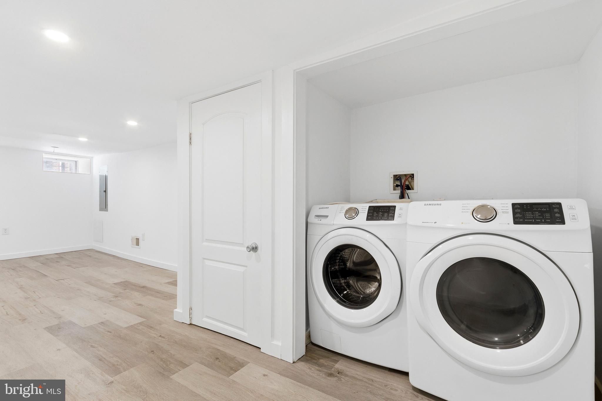 2150 North Franklin Street Philadelphia, PA 19122 - Photo 19 of 24 a view of utility room with washer and dryer