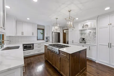 $650,000 | 7885 133rd Street West, Apple Valley, MN 55124
