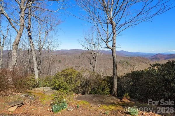 $695,000 | 405 Glen Echo Circle, Saluda, NC 28773