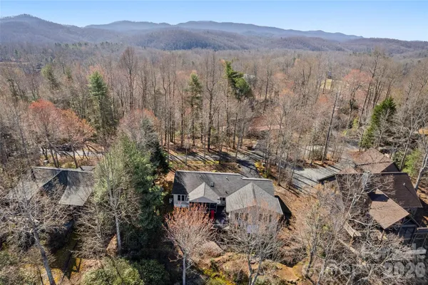 $695,000 | 405 Glen Echo Circle, Saluda, NC 28773