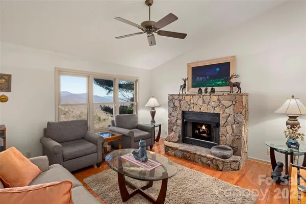 $695,000 | 405 Glen Echo Circle, Saluda, NC 28773