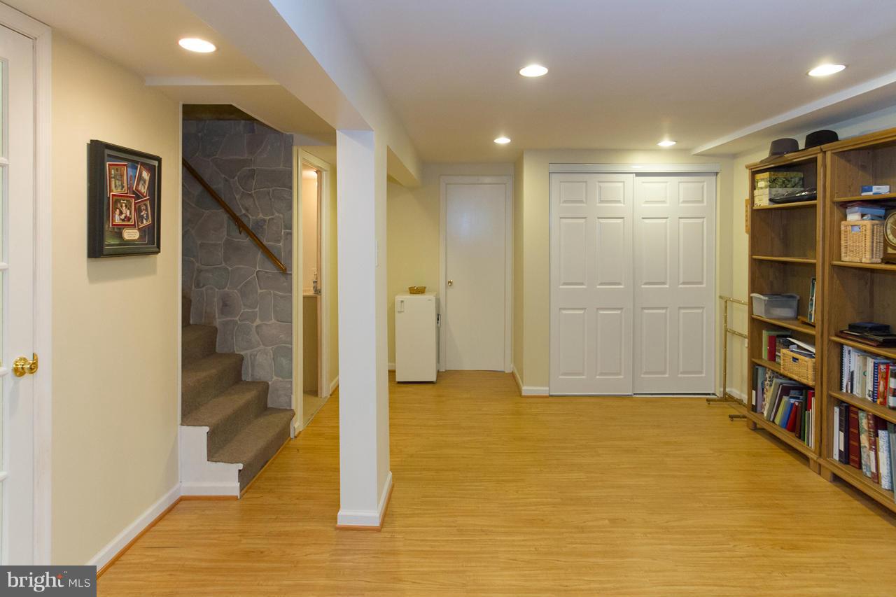 2406 Houcks Mill Road Monkton, MD 21111 - Photo 18 of 27 Family Room