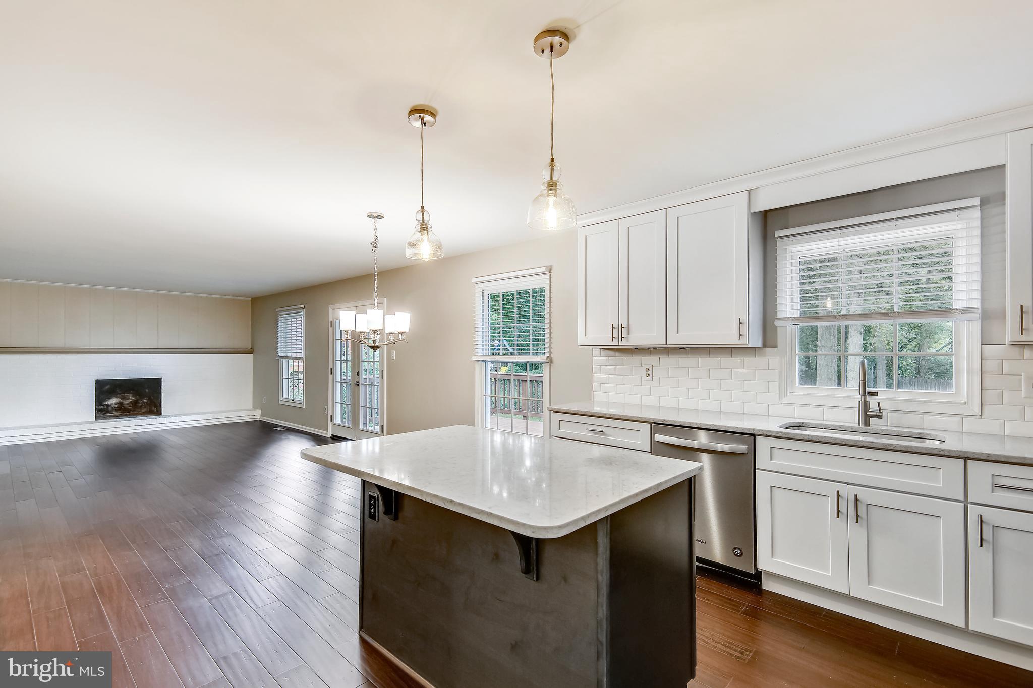 129 Summit Hall Road Gaithersburg, MD 20877 - Photo 14 of 48 RENOVATED kitchen with NEW 42-inch cabinets