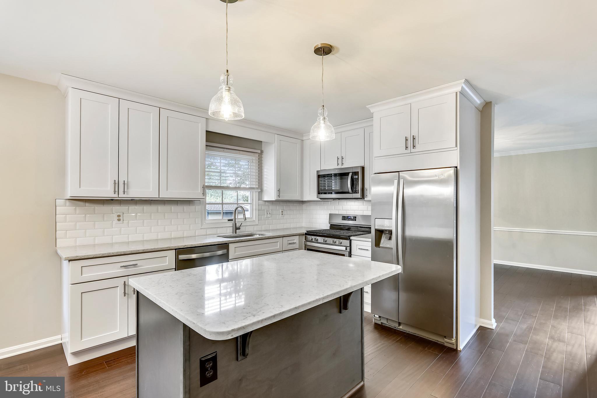 129 Summit Hall Road Gaithersburg, MD 20877 - Photo 16 of 48 RENOVATED kitchen with NEW quartz countertops
