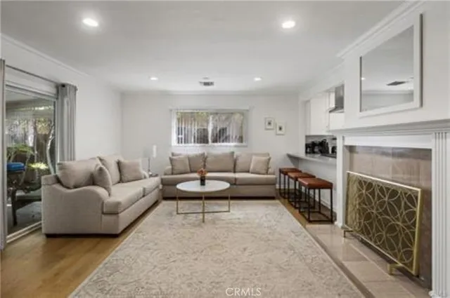 $1,359,000 | 22335 Kittridge Street, Woodland Hills, CA 91303