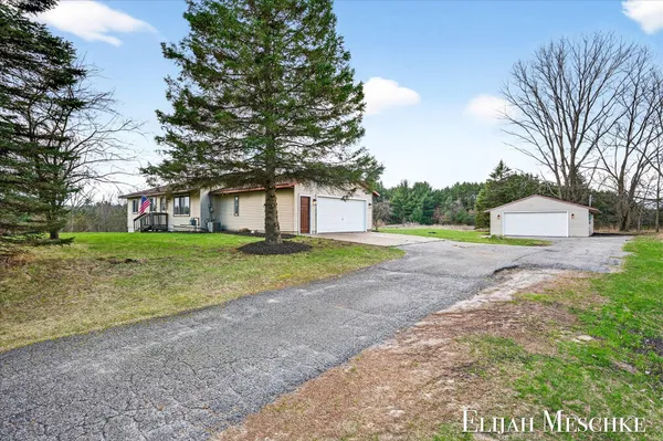 $379,900 | 10809 Morgan Mills Road Northeast, Greenville, MI 48838