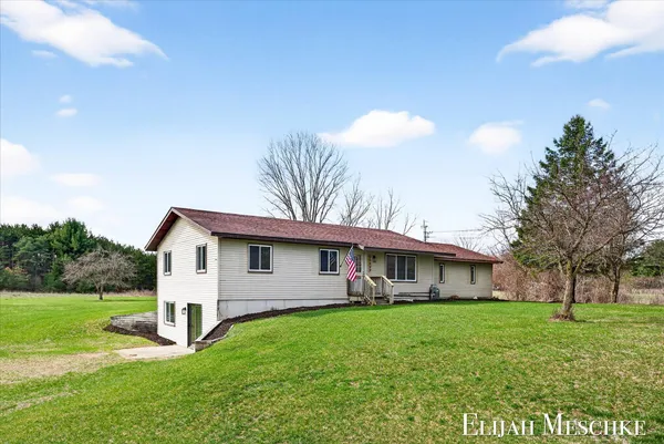 $379,900 | 10809 Morgan Mills Road Northeast, Greenville, MI 48838