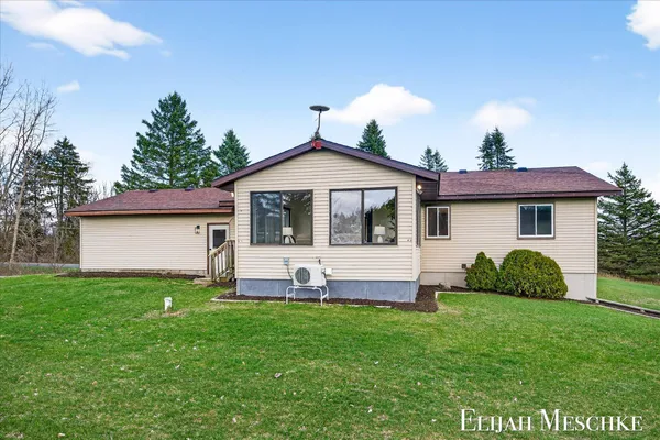 $379,900 | 10809 Morgan Mills Road Northeast, Greenville, MI 48838