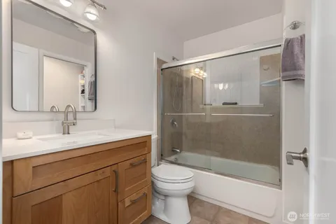 $1,282,500 | 104 219th Place Southeast, Bothell, WA 98021