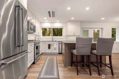 $1,282,500 | 104 219th Place Southeast, Bothell, WA 98021