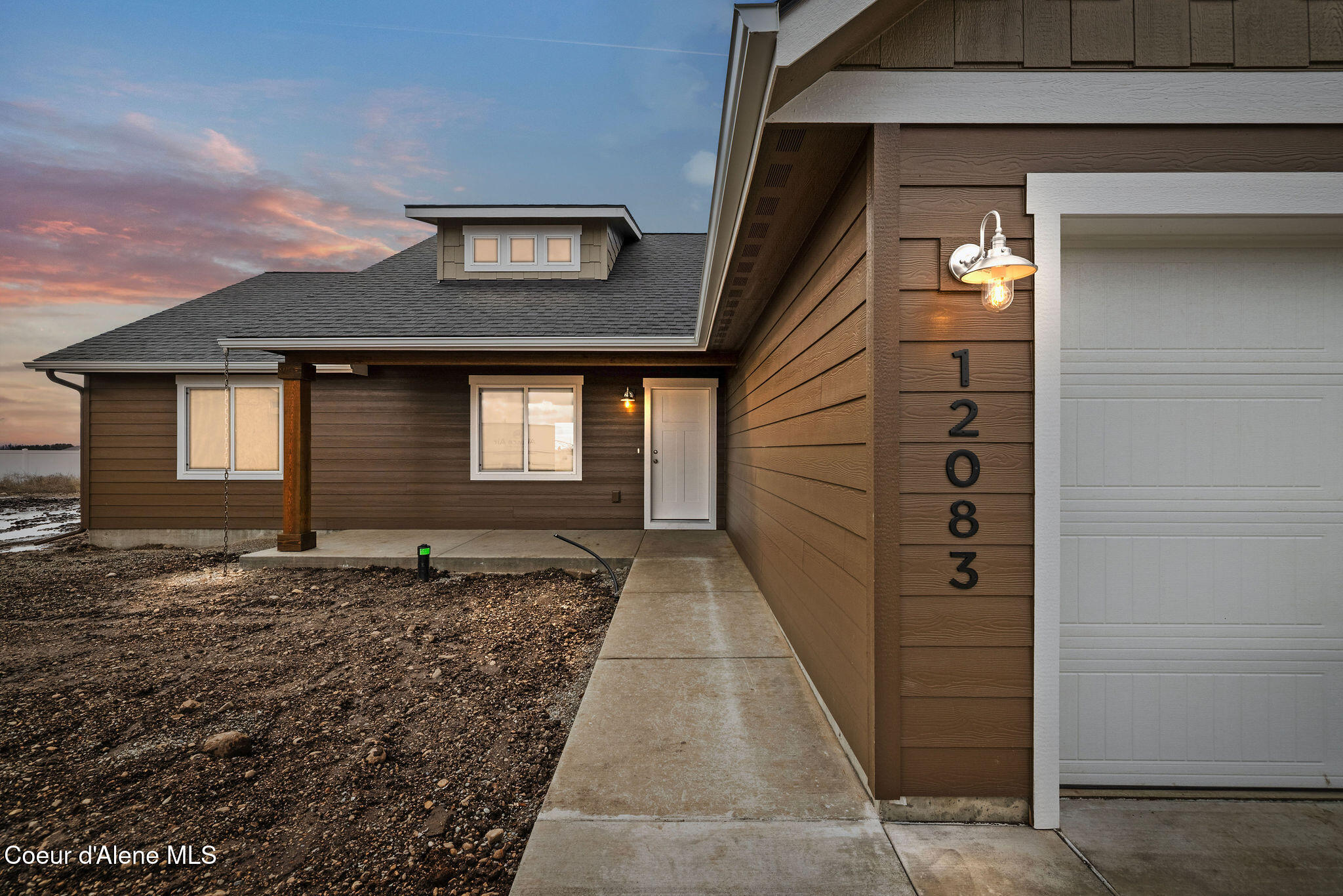 11992 North Lennon Lane Rathdrum, ID 83858 - Photo 2 of 23 67_IMG_6873-HDR_SelkirkMediacopy