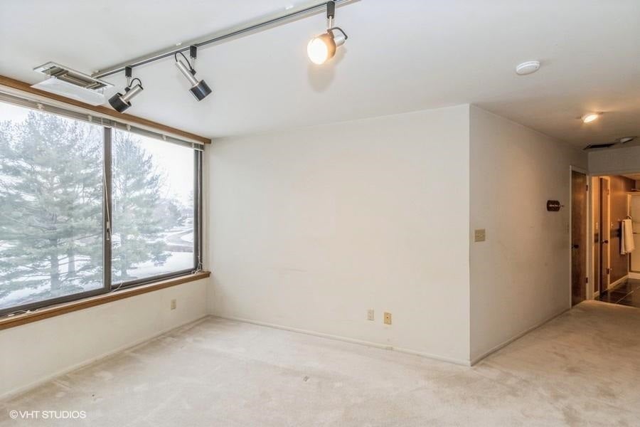 820 Club House Road, Unit 3D North Liberty, IA 52317 - Photo 13 of 21 Gallery Image 13