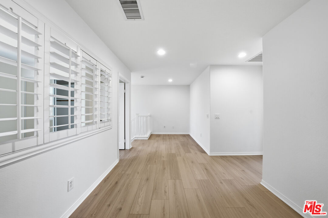 25715 Wagner Way, Unit B Stevenson Ranch, CA 91381 - Photo 15 of 27