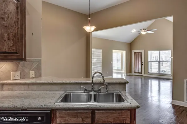 $250,000 | 930 Sweetwater Cove, Pearl, MS 39208