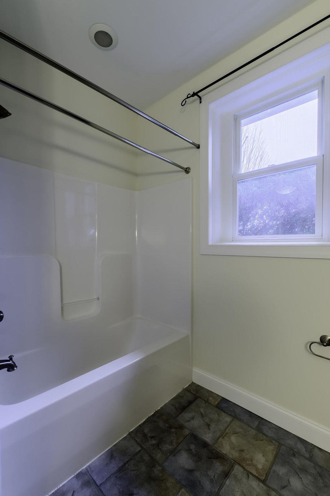120 Springridge Lane Fairfield, VA 24435 - Photo 48 of 56 a bathroom with a bathtub