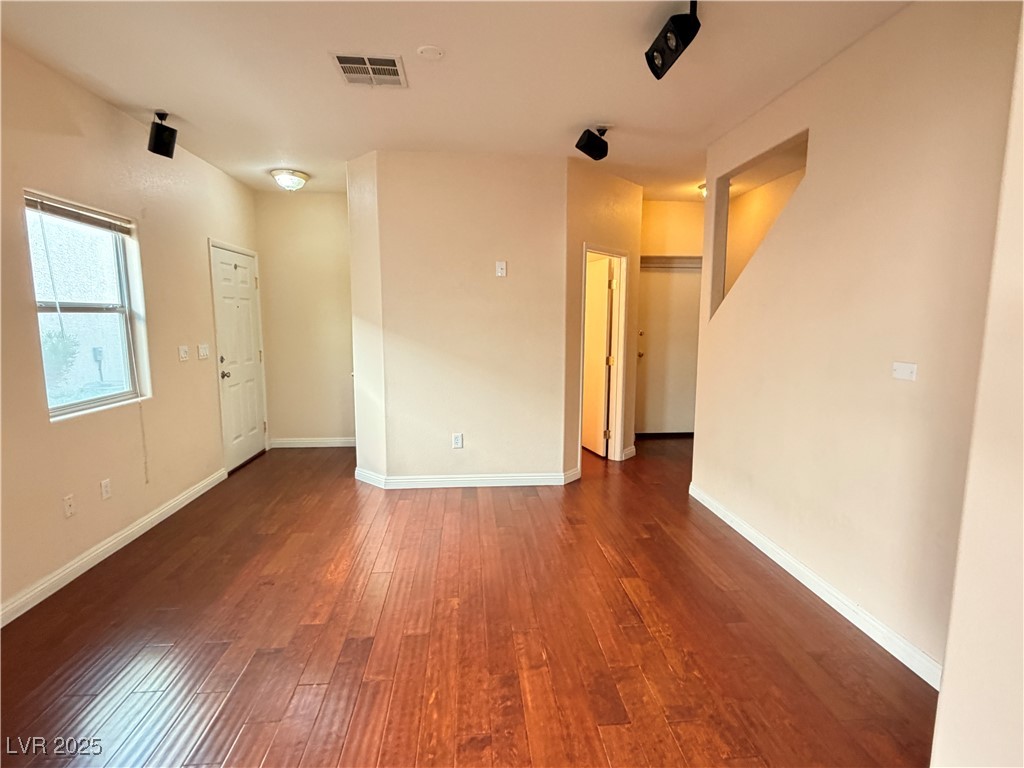 9325 Indian Corn Court, Unit 102 Las Vegas, NV 89178 - Photo 8 of 17