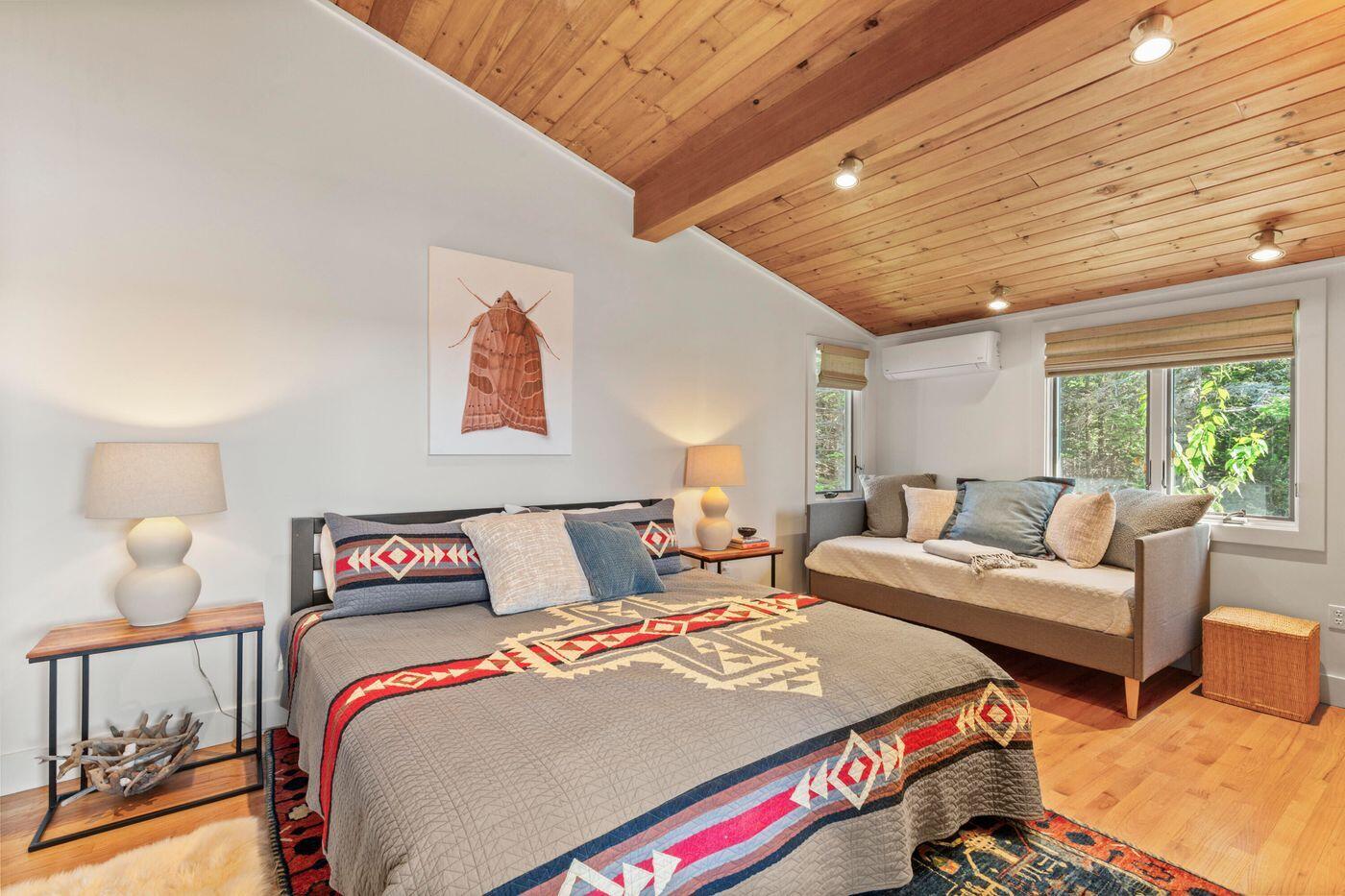 1588 Turtle Head Road Islesboro, ME 04848 - Photo 15 of 45 W17-ME2797_16