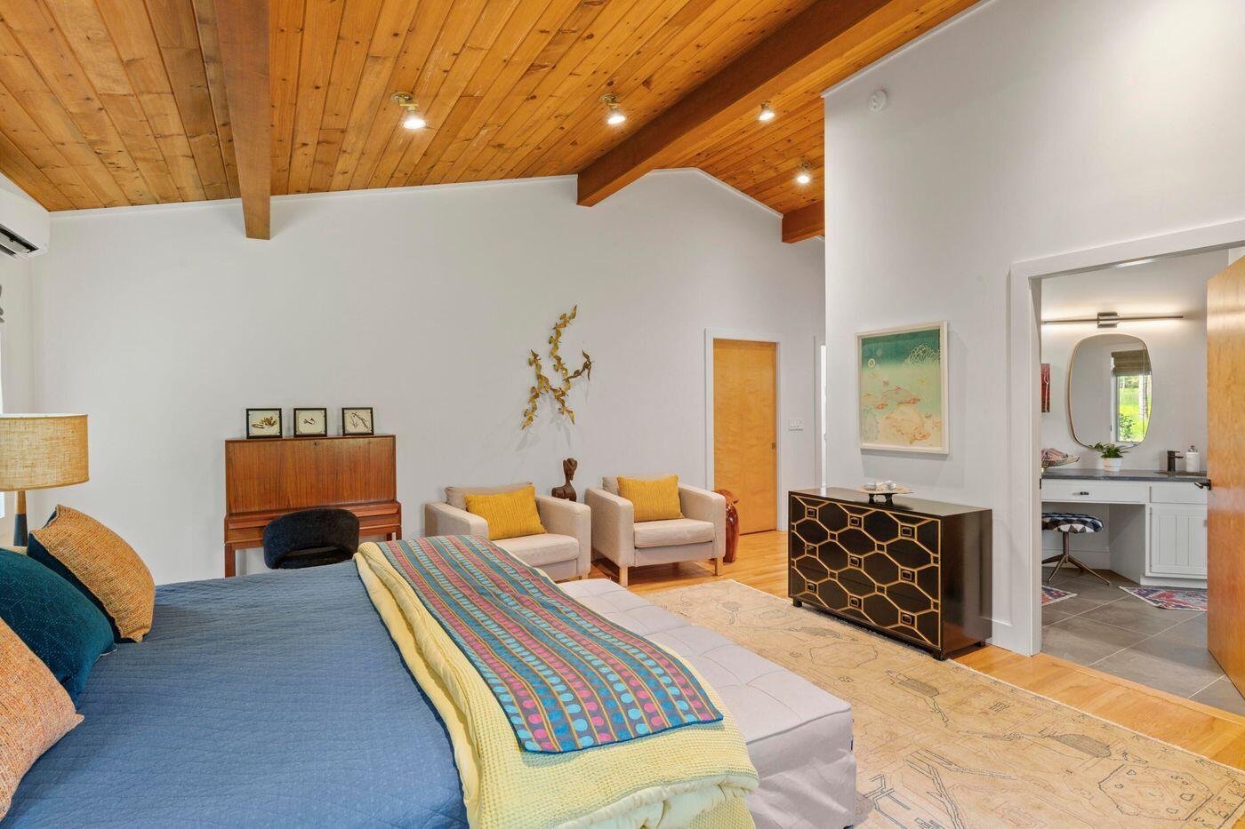 1588 Turtle Head Road Islesboro, ME 04848 - Photo 17 of 45 W19-ME2797_19