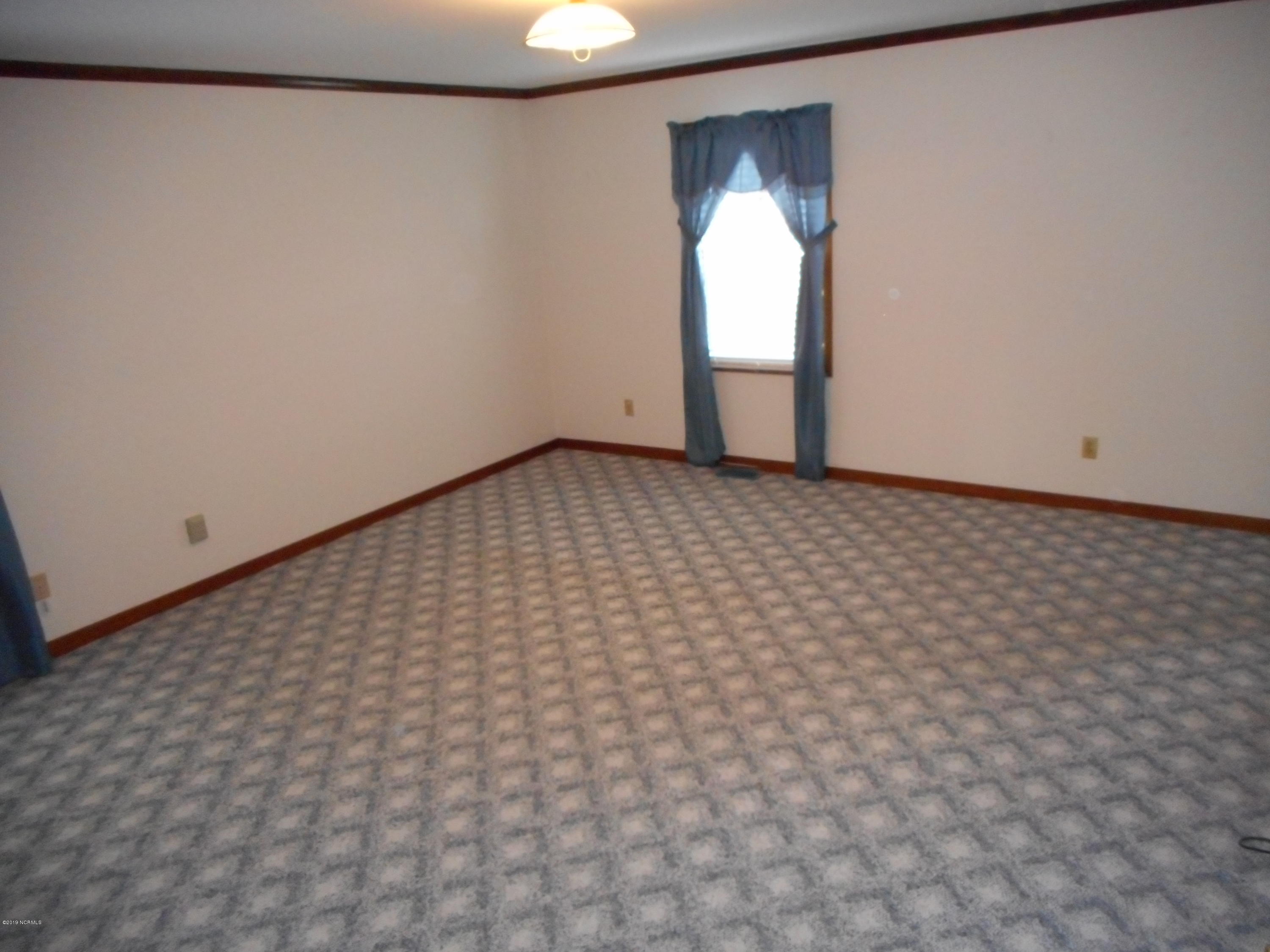 558 Nine Foot Road Newport, NC 28570 - Photo 25 of 77 DSCN0441