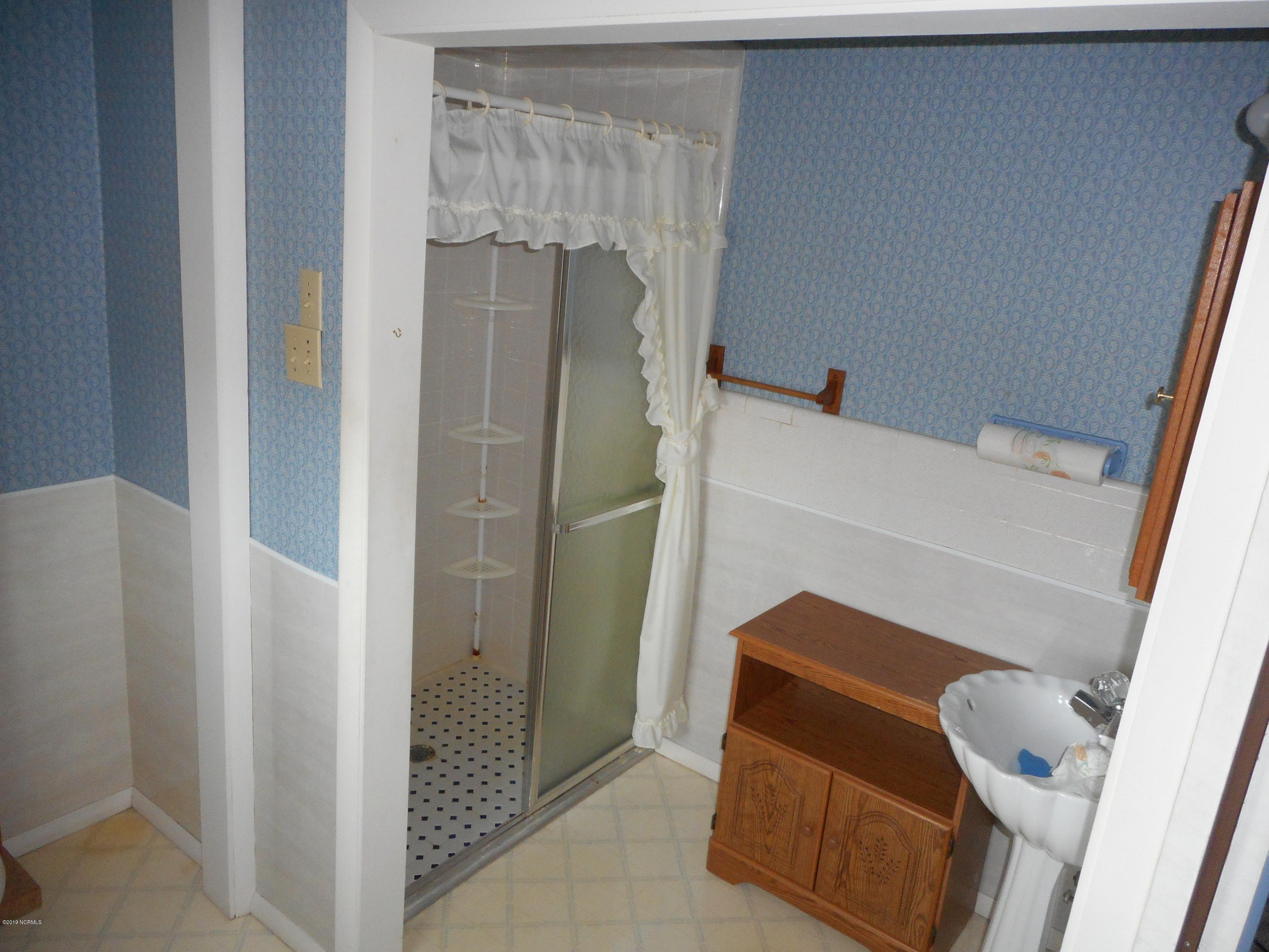 558 Nine Foot Road Newport, NC 28570 - Photo 29 of 77 DSCN0445