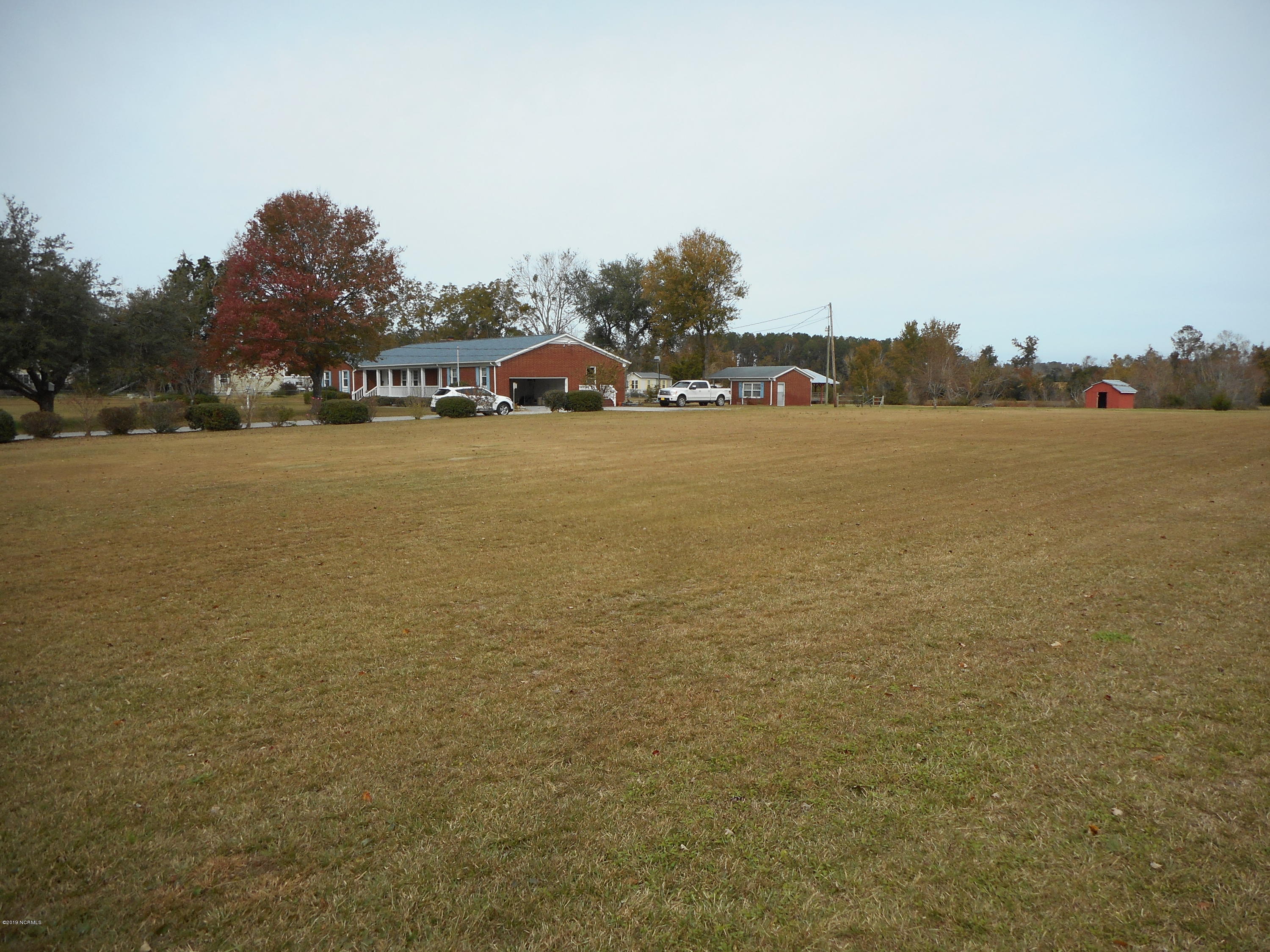 558 Nine Foot Road Newport, NC 28570 - Photo 42 of 77 DSCN0459