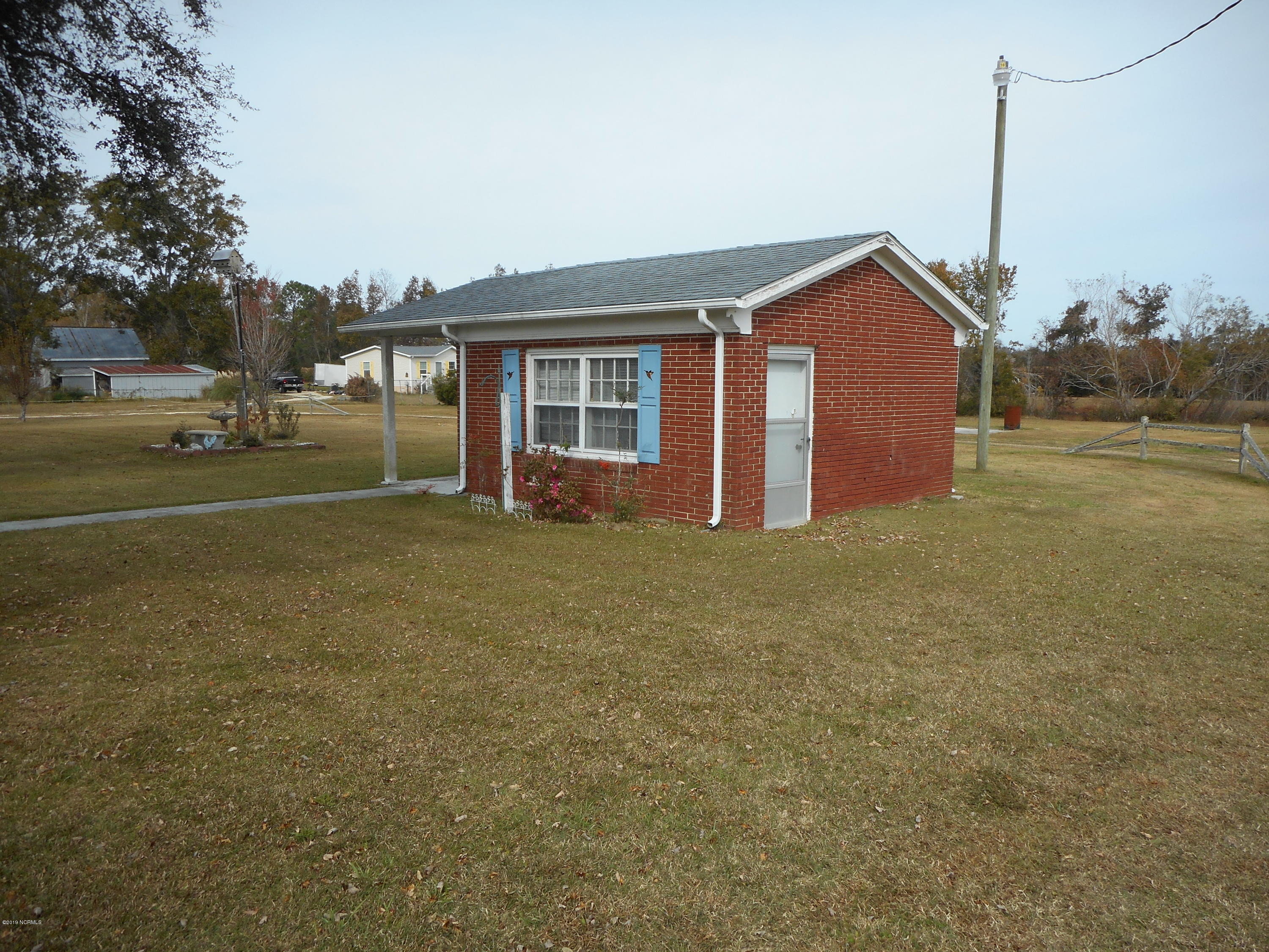 558 Nine Foot Road Newport, NC 28570 - Photo 65 of 77 DSCN0487