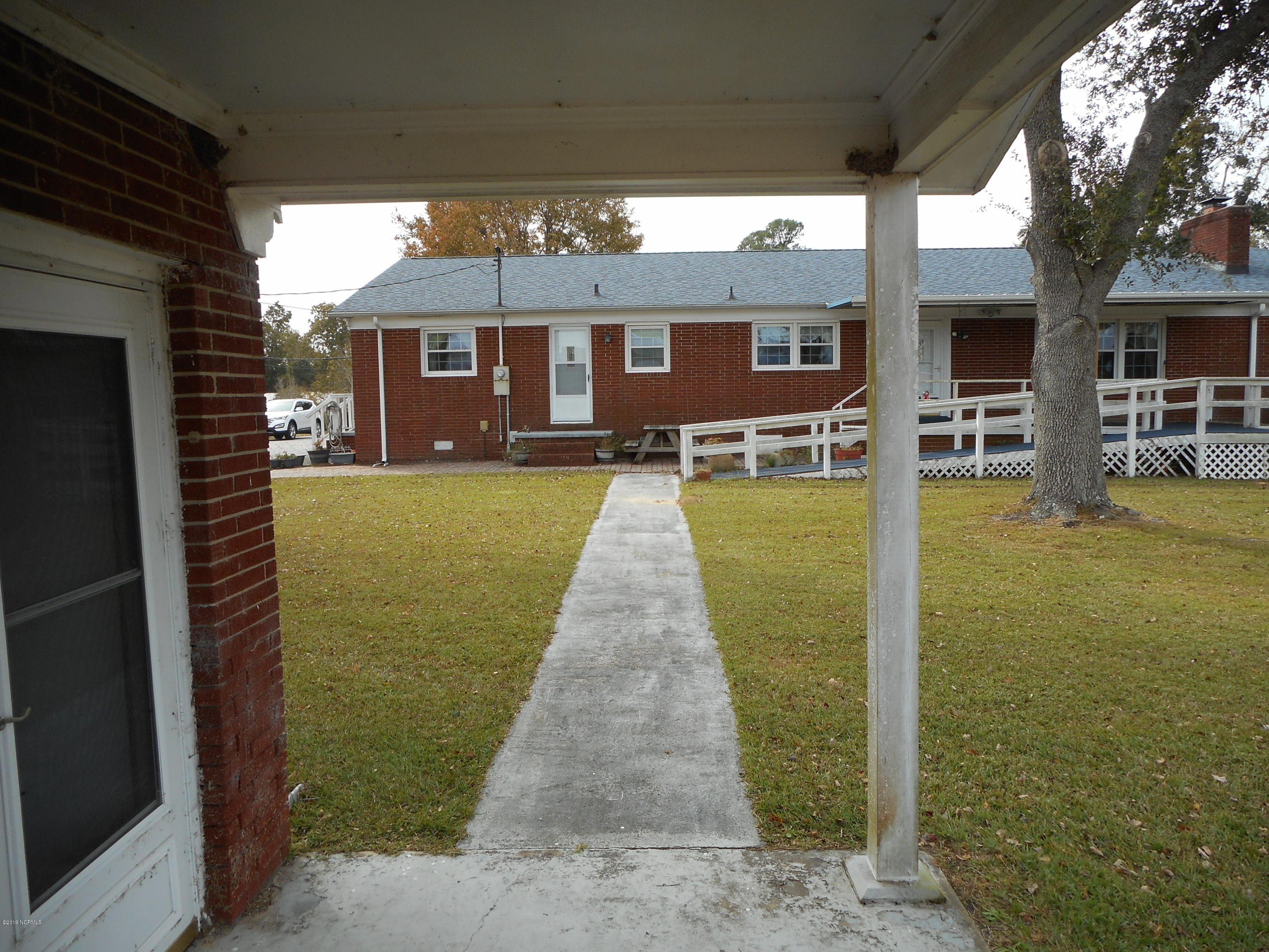 558 Nine Foot Road Newport, NC 28570 - Photo 70 of 77 DSCN0493