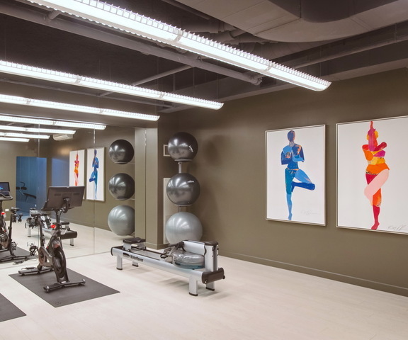 450 East Waterside Drive, Unit 2902 Chicago, IL 60601 - Photo 35 of 44 a view of a room with gym equipment