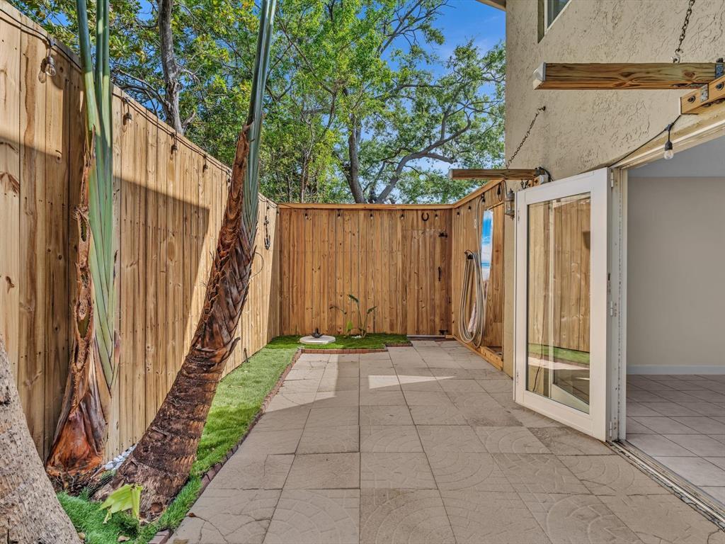 499 Southeast 13th Street, Unit 8E Fort Lauderdale, FL 33316 - Photo 4 of 34