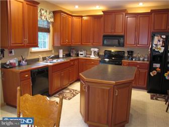 2875 Pruss Hill Road Pottstown, PA 19464 - Photo 5 of 12 Kitchen