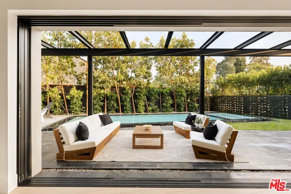 $17,500 | 5988 West 76th Street, Los Angeles, CA 90045