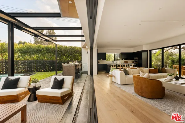 $17,500 | 5988 West 76th Street, Los Angeles, CA 90045