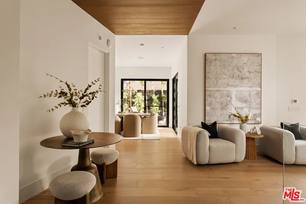 $17,500 | 5988 West 76th Street, Los Angeles, CA 90045